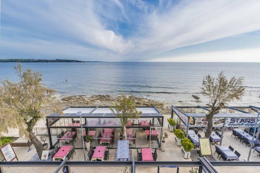 Apartment Lion Novigrad Istria Eksteriør billede