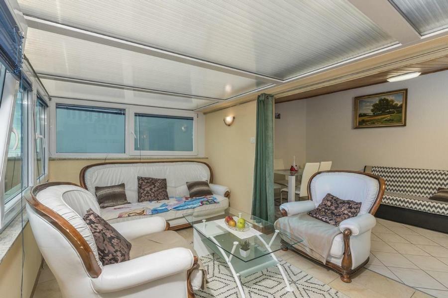 Apartment Lion Novigrad Istria Eksteriør billede